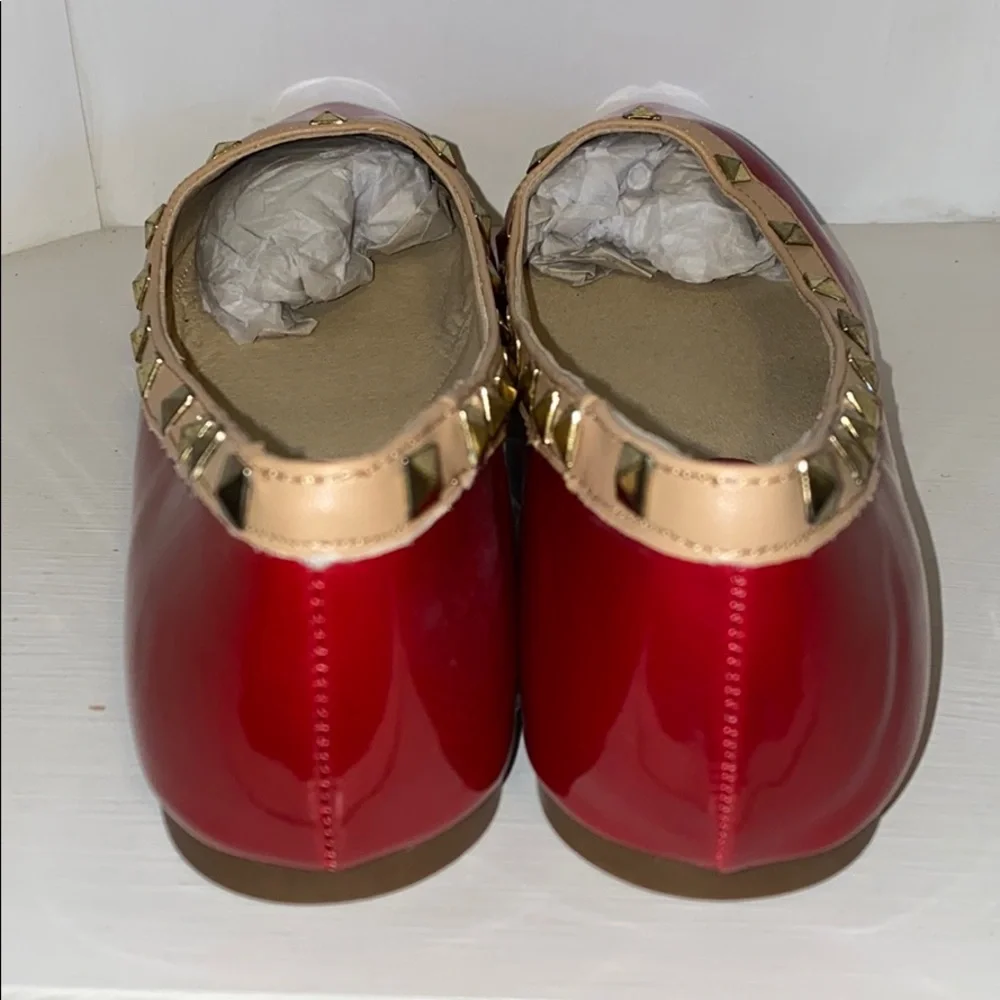NWOB STEVE MADDEN IRWIN STUD BALLET FLATS RED US7